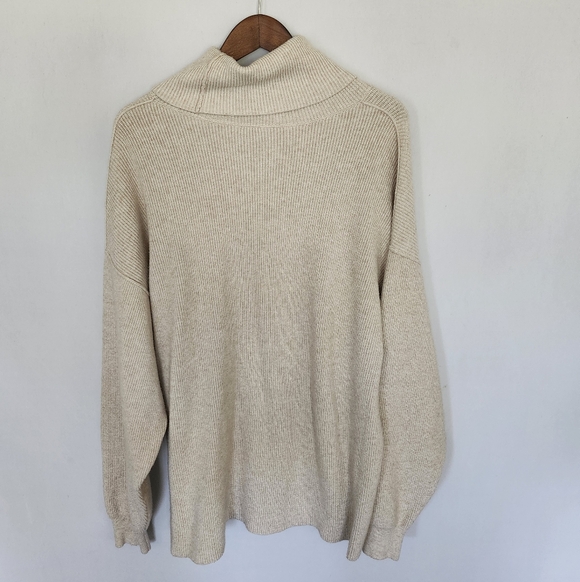 Free People Cowl Neck Sweater Size L - Picture 10 of 10